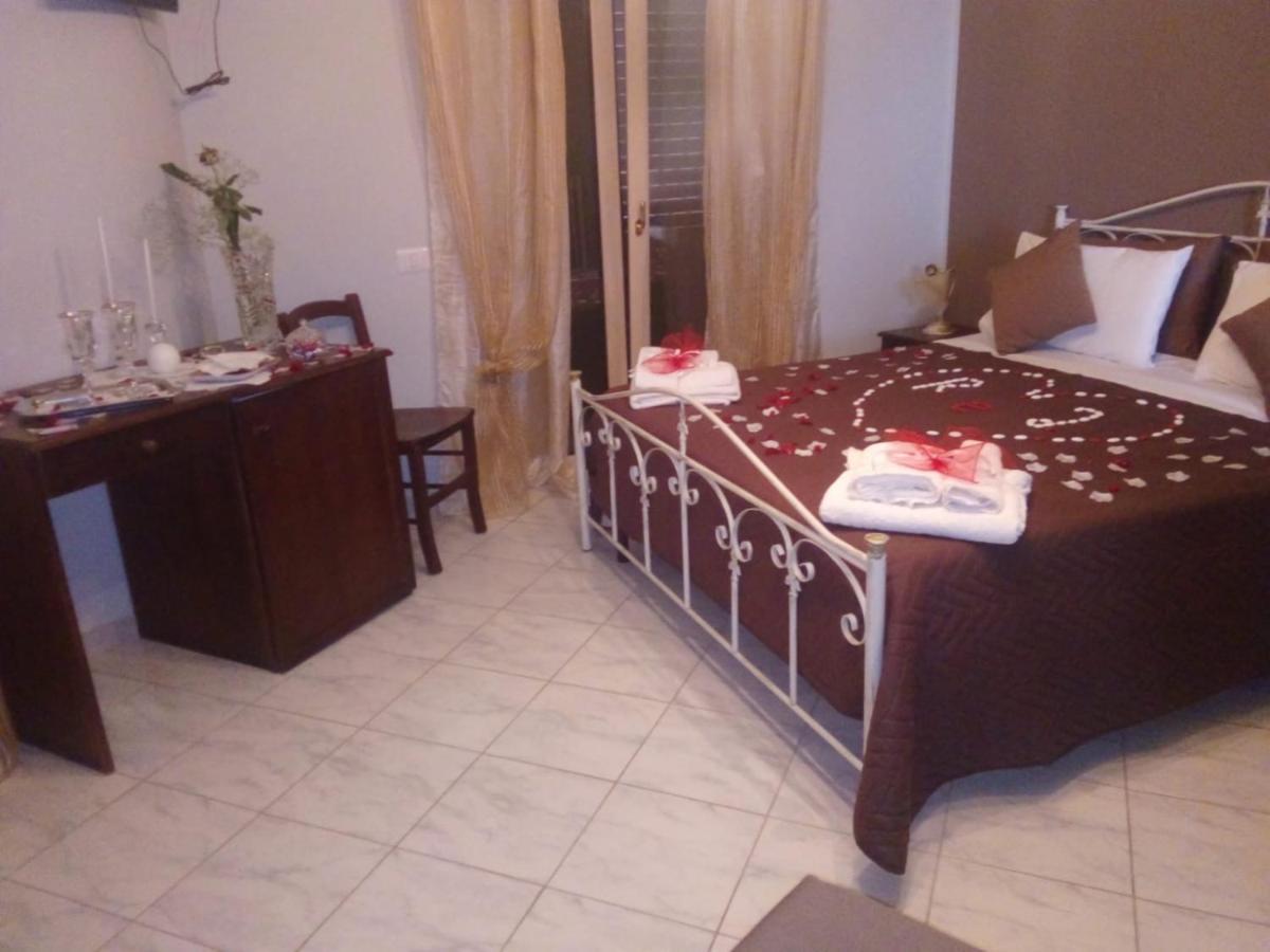 B&B Rosa Dei Venti Roseto Capo Spulico Eksteriør bilde