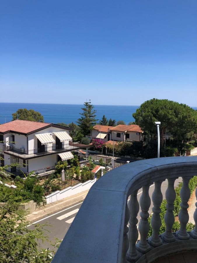 B&B Rosa Dei Venti Roseto Capo Spulico Eksteriør bilde