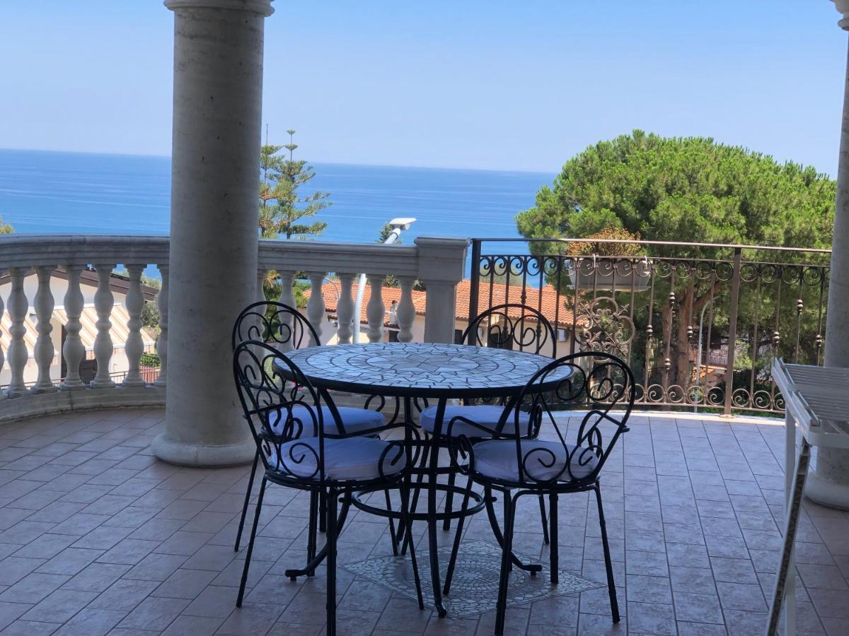 B&B Rosa Dei Venti Roseto Capo Spulico Eksteriør bilde